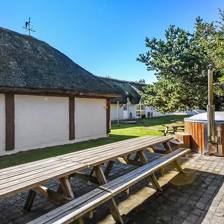 Feriehus Strandgård I Vrist Nær Vesterhavet Sj390 *